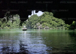 Ouverture de la grotte de Luon vers le large